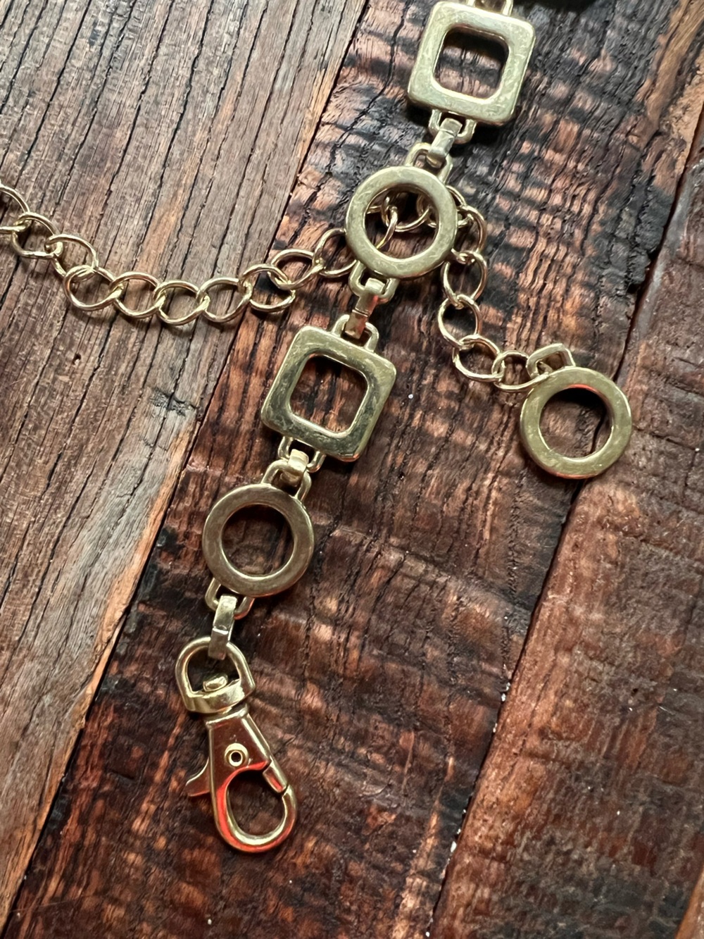 Gold-Tone Geometric Link belt - Picture 3 of 5